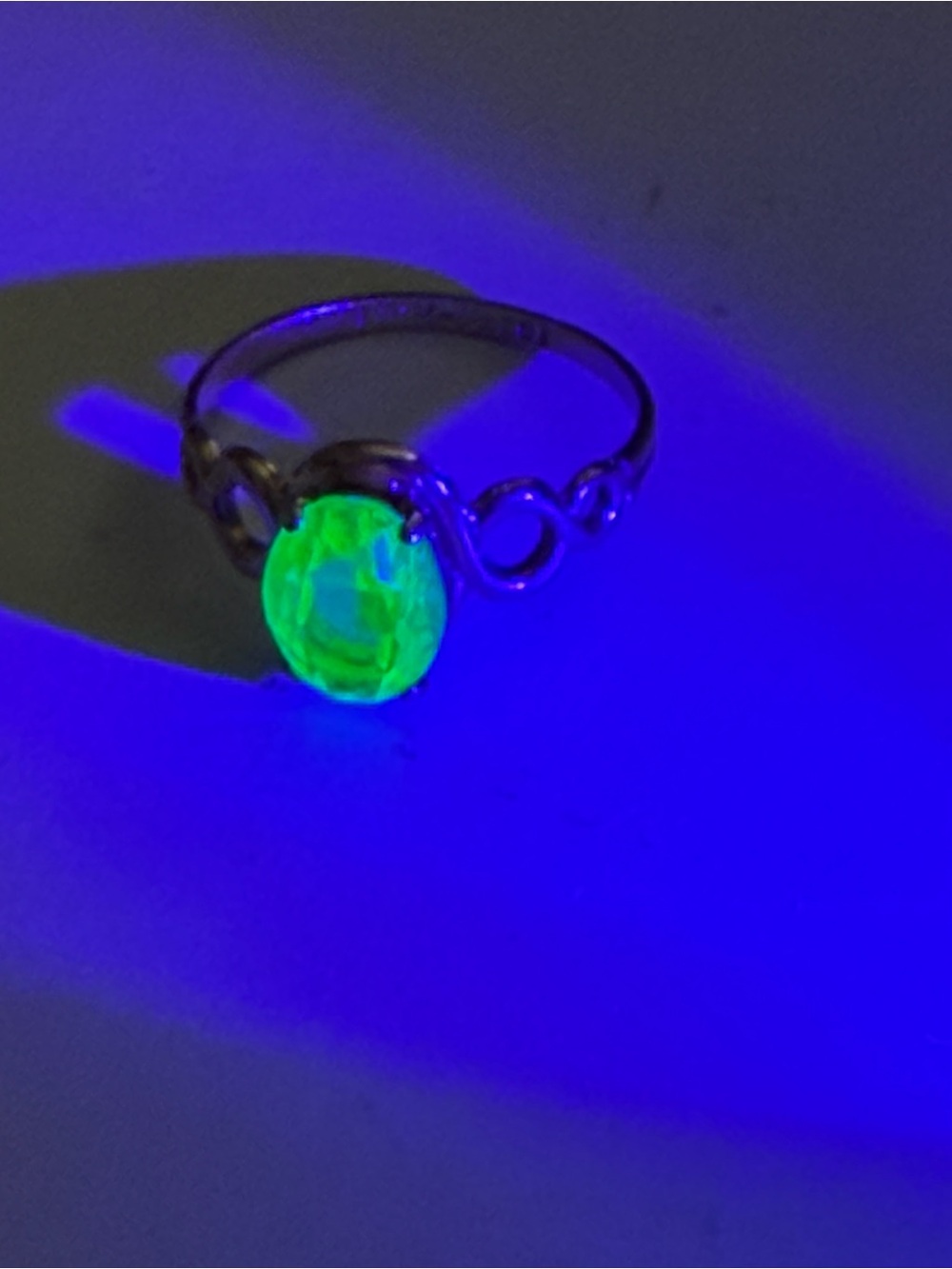 10K YG Uranium Ring
